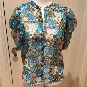 Beautiful Floral Button-Up Blouse